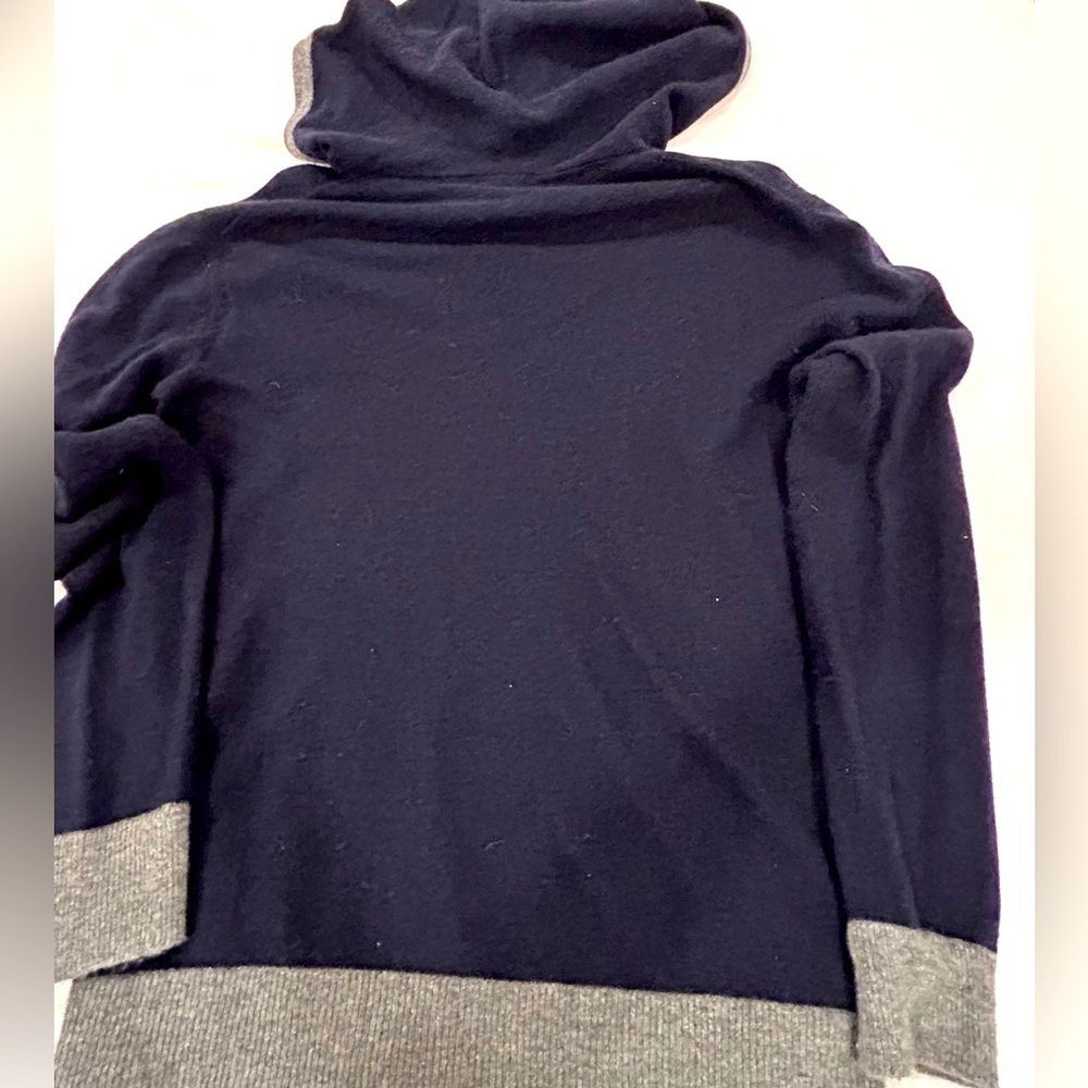 luscious, navy hooded cashmere sweater with gray accents